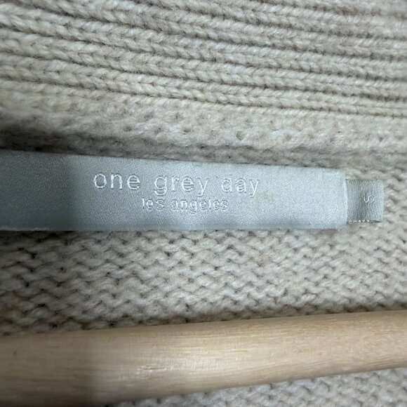 ONE GREY DAY danny v neck pullover long sweater in cream size S - Picture 2 of 7
